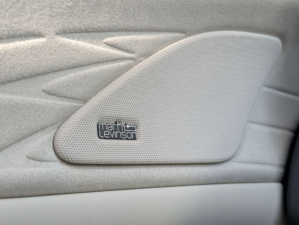 2024 Lexus RX 450h+ Luxury