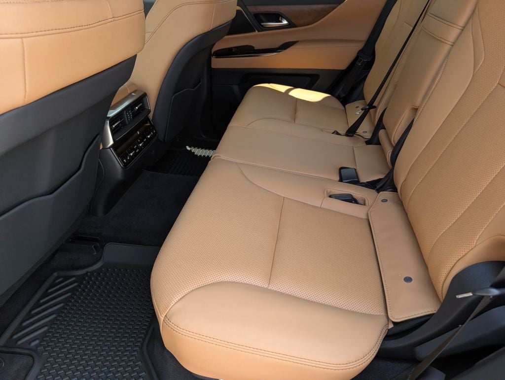 2026 Lexus LX 600 Luxury