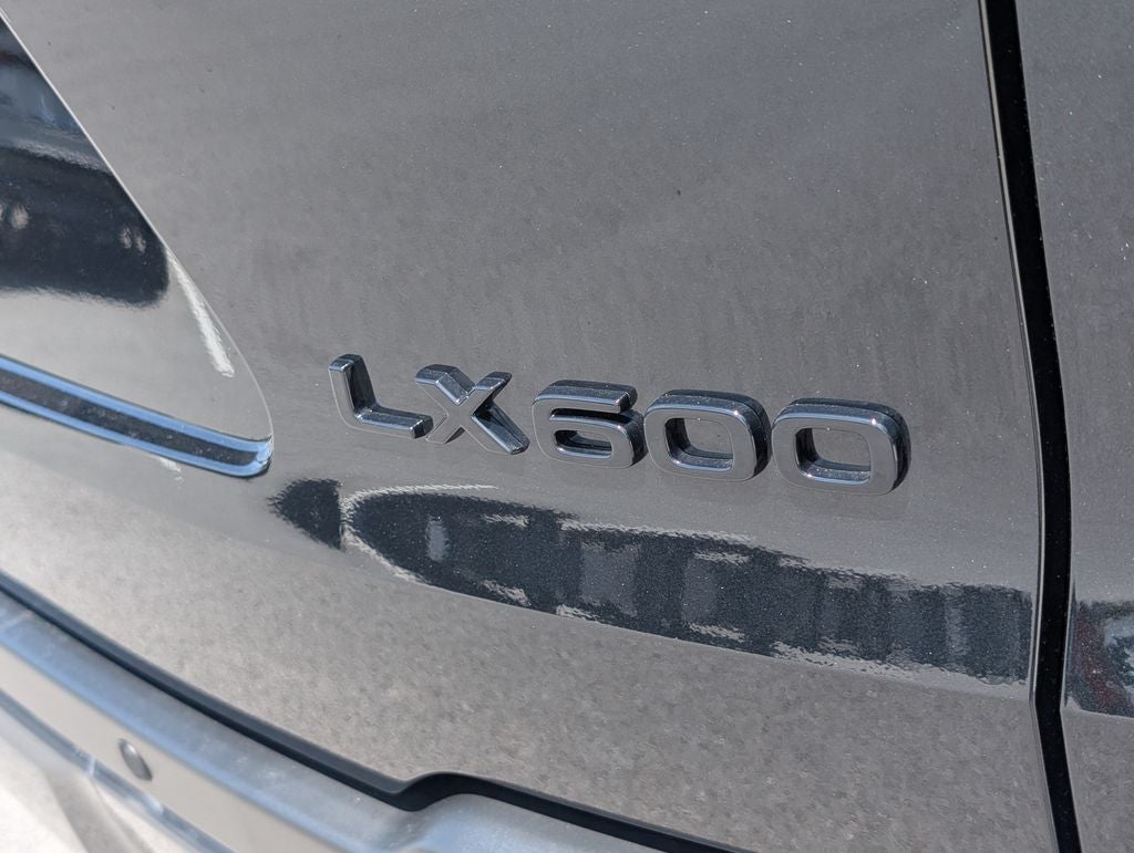 2026 Lexus LX 600 Luxury