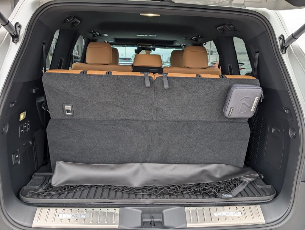 2024 Lexus LX 600 Luxury