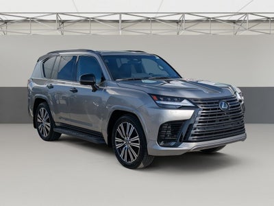 2025 Lexus LX 700h Luxury