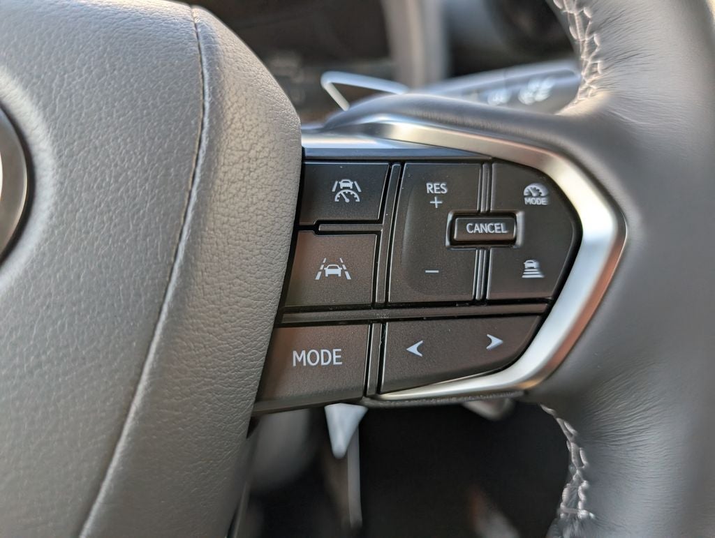 2025 Lexus LX 700h Luxury