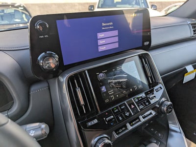 2025 Lexus LX 700h Luxury