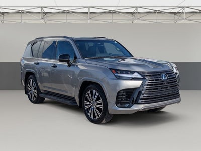 2025 Lexus LX 700h Luxury