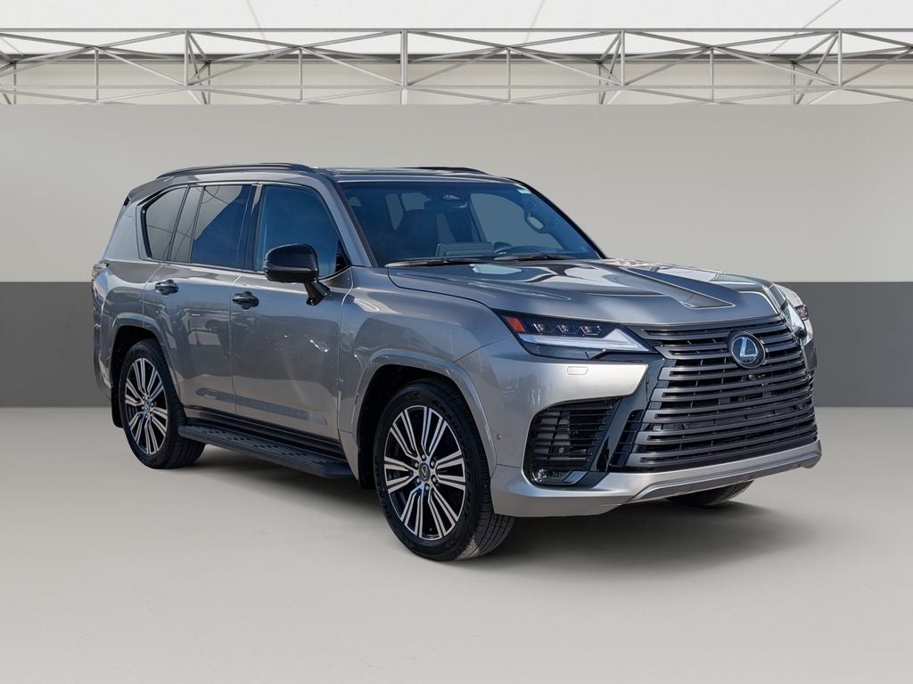2025 Lexus LX 700h Luxury