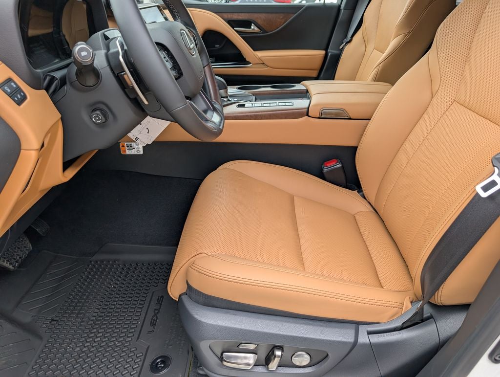 2026 Lexus LX 700h Luxury