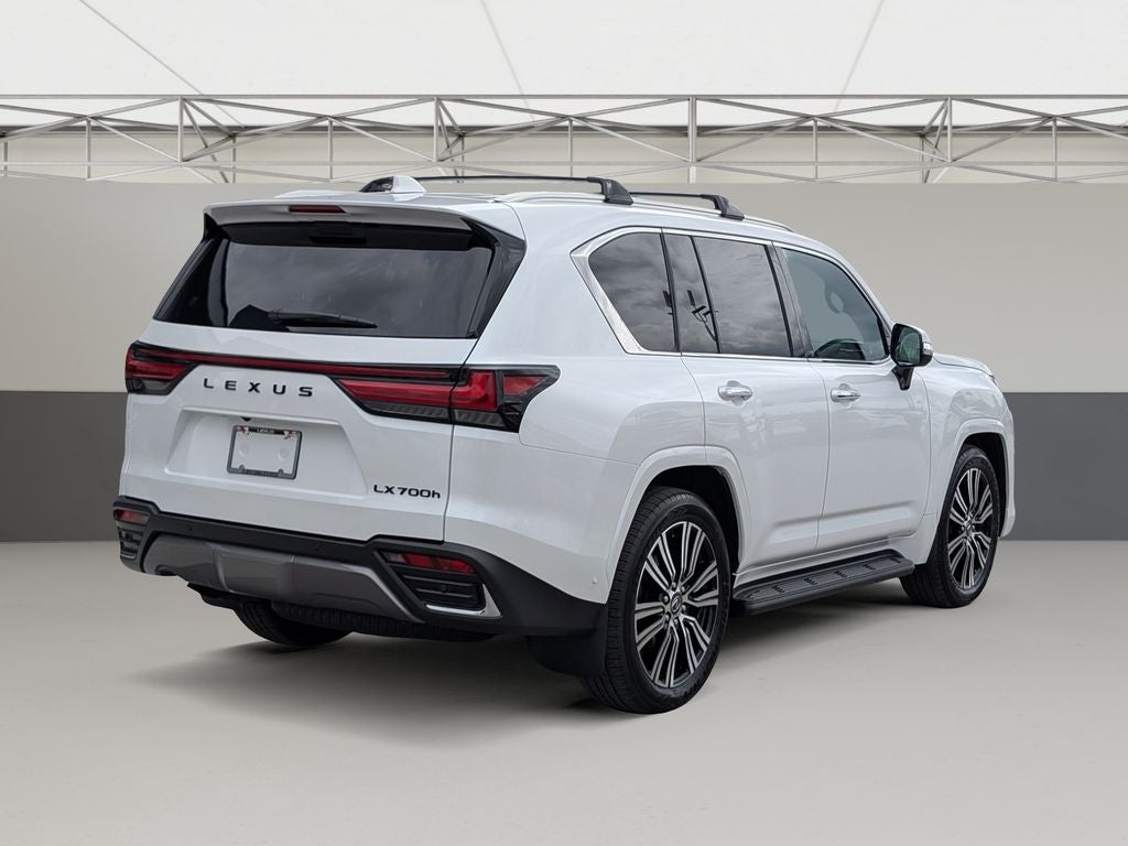 2026 Lexus LX 700h Luxury