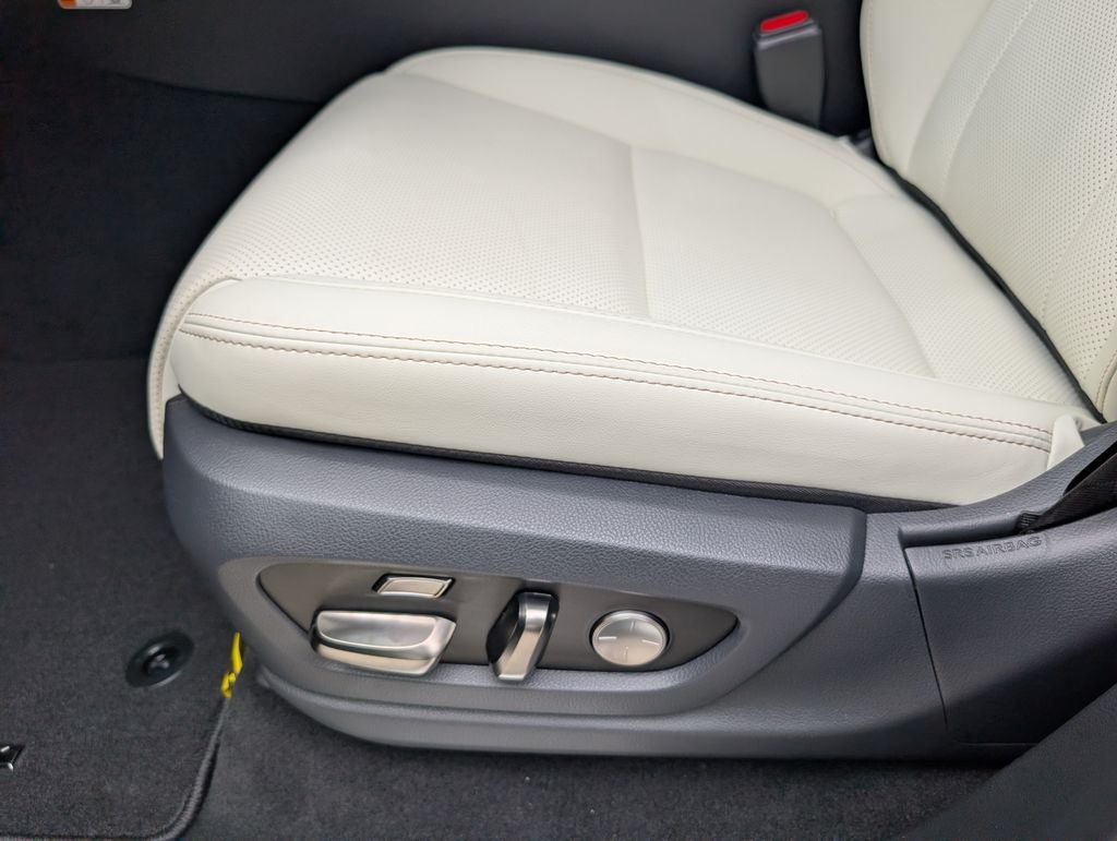 2026 Lexus LX 700h Luxury