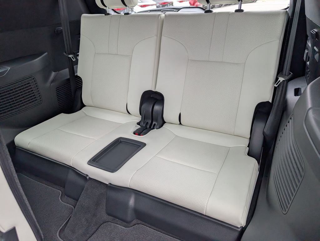 2026 Lexus LX 700h Luxury