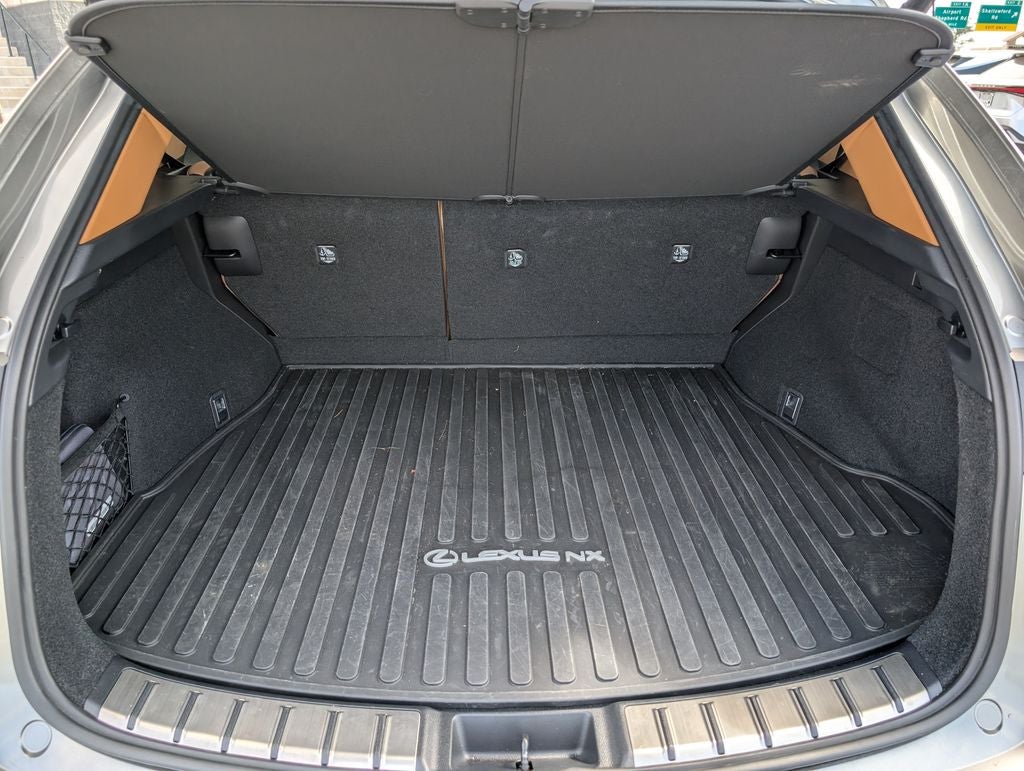 2025 Lexus NX 350h Premium