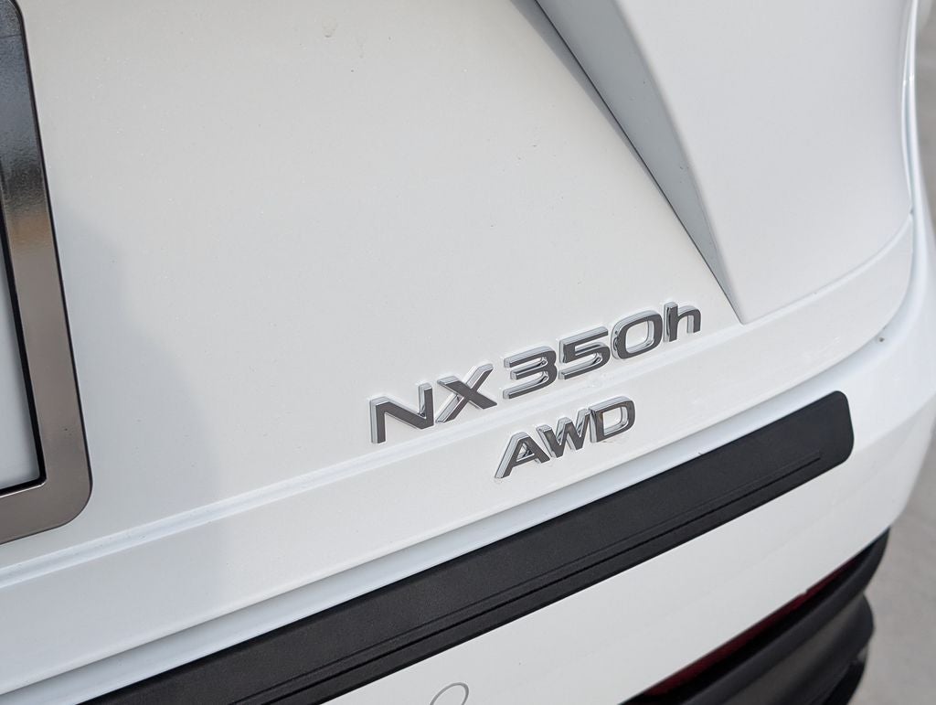 2026 Lexus NX 350h Luxury