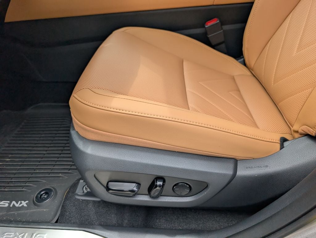 2026 Lexus NX 350h Luxury