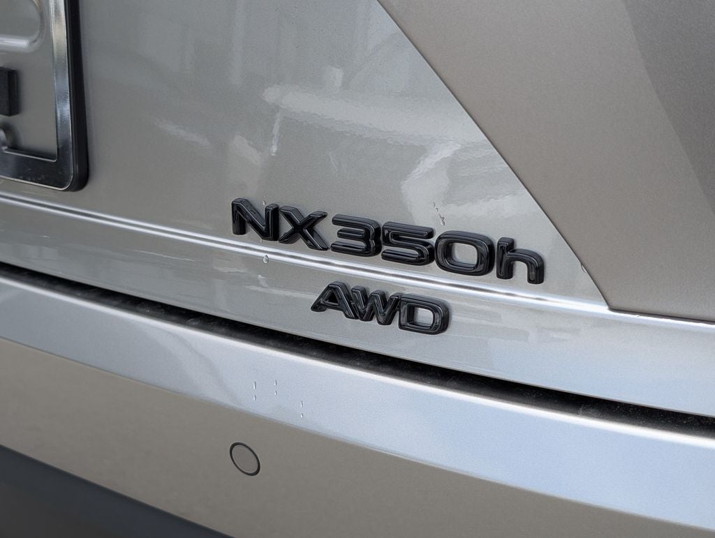 2026 Lexus NX 350h Luxury