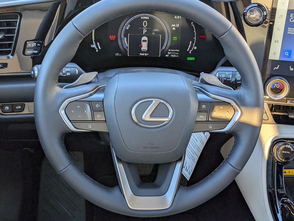 2026 Lexus NX 450h+ Luxury