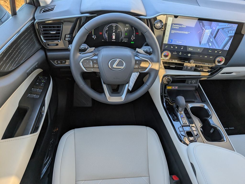 2026 Lexus NX 450h+ Luxury
