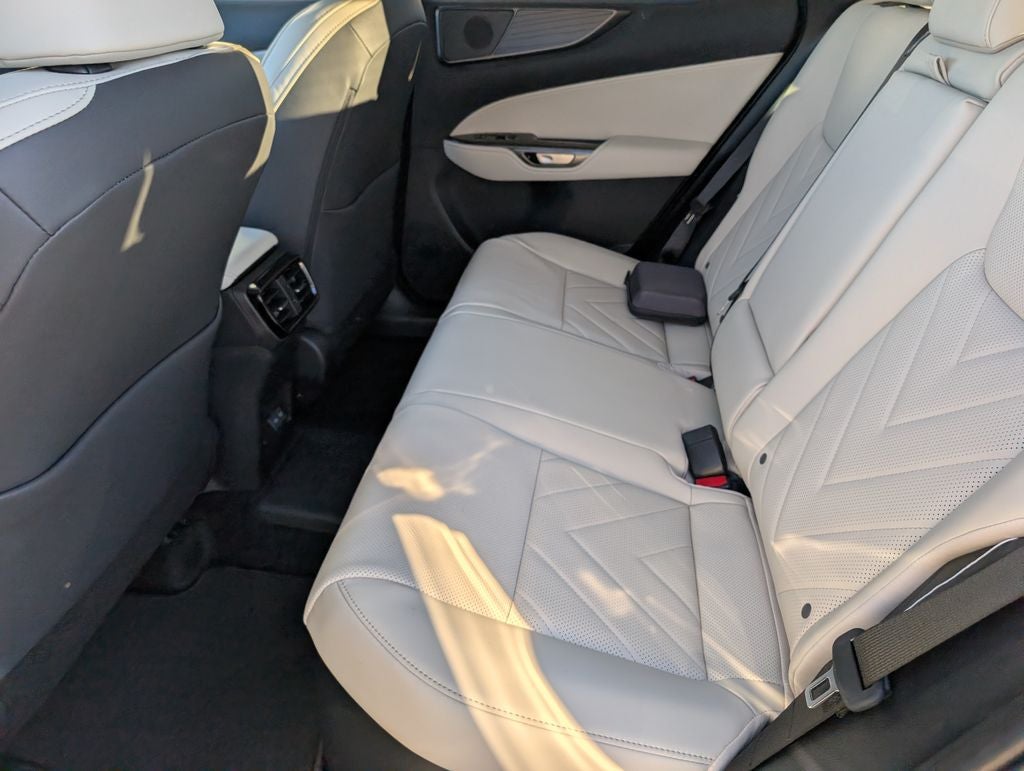 2026 Lexus NX 450h+ Luxury