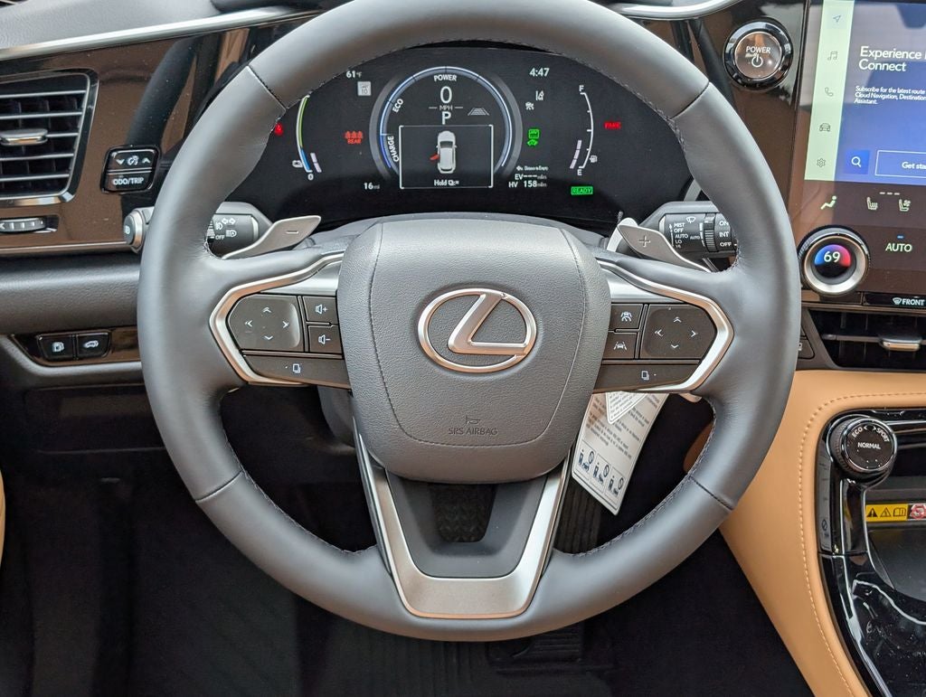 2026 Lexus NX 450h+ Luxury