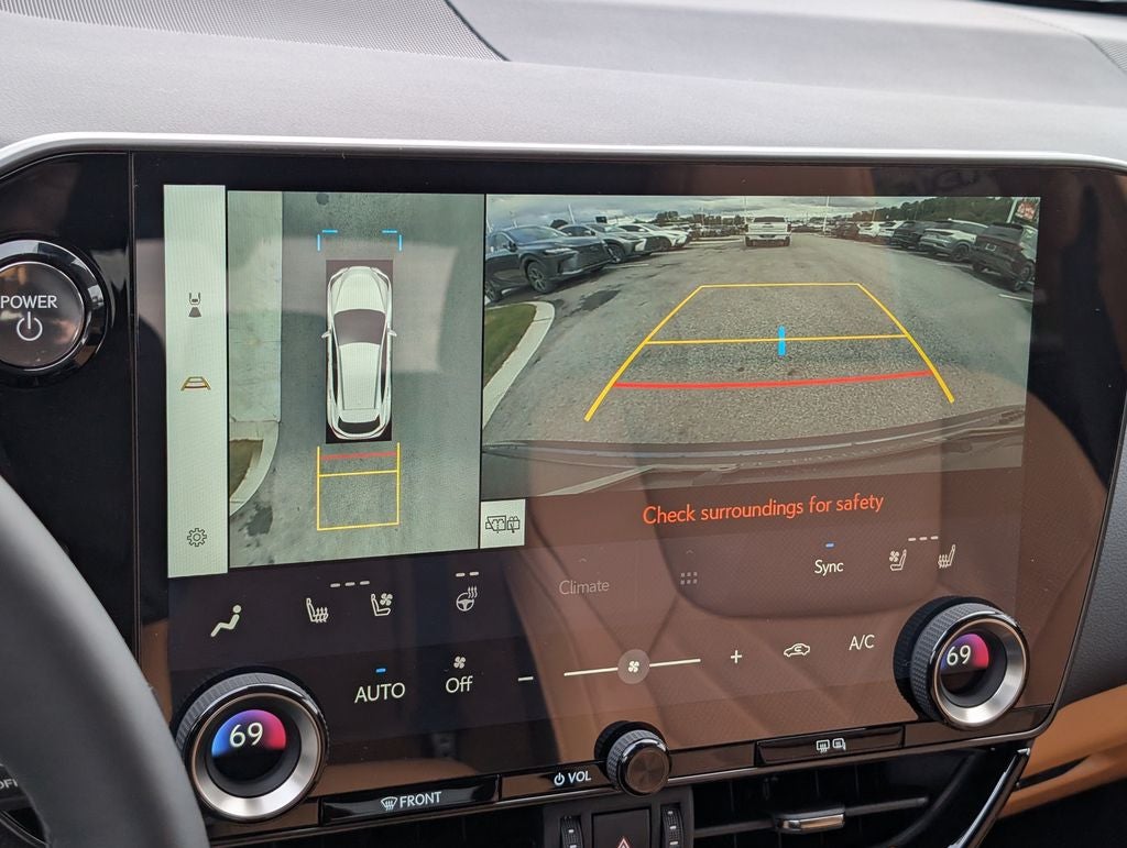 2026 Lexus NX 450h+ Luxury