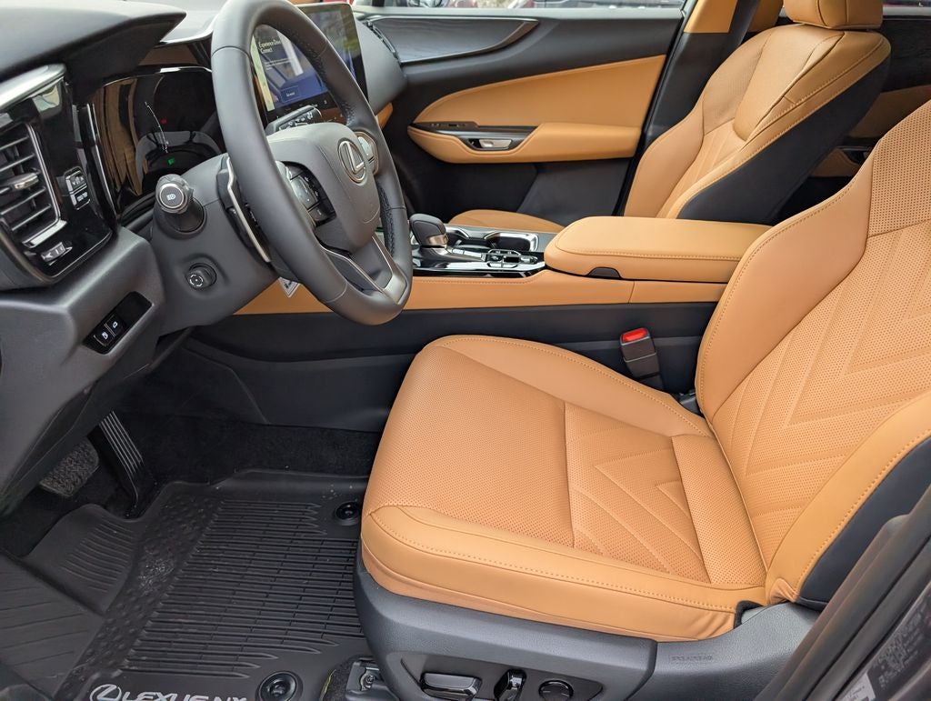 2026 Lexus NX 450h+ Luxury