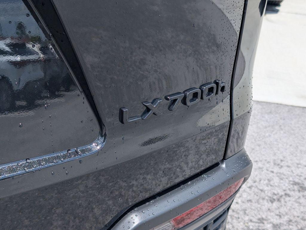2026 Lexus LX 700h Overtrail