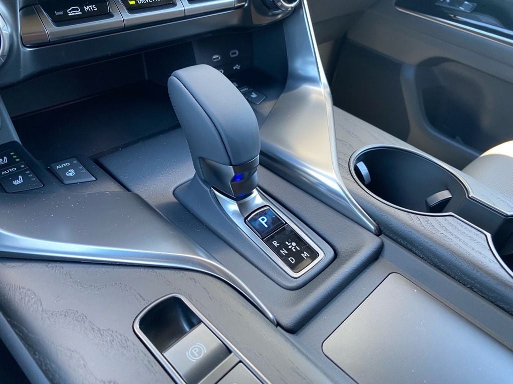 2025 Lexus LX 700h Overtrail