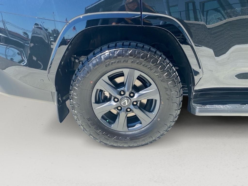 2025 Lexus LX 700h Overtrail