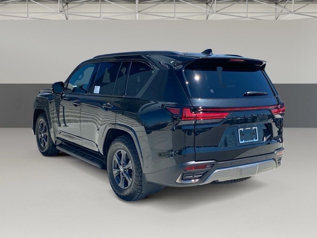 2025 Lexus LX 700h Overtrail