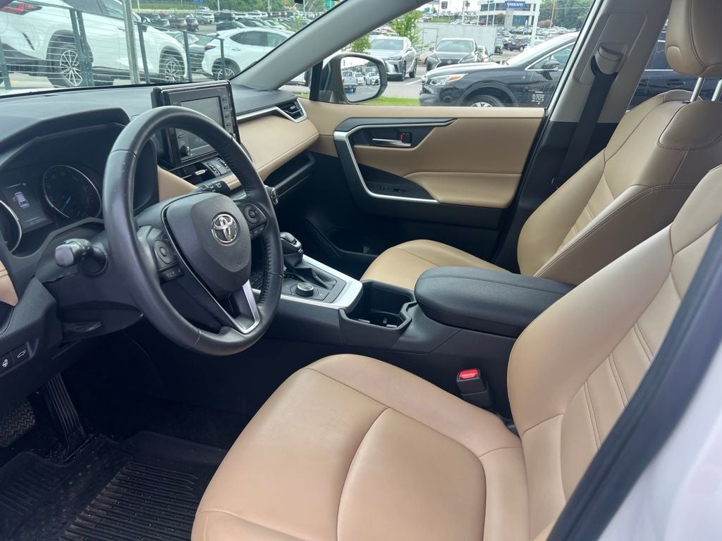 2022 Toyota RAV4 Hybrid XLE Premium