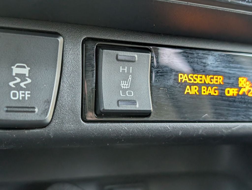 2019 Toyota RAV4 Hybrid XSE