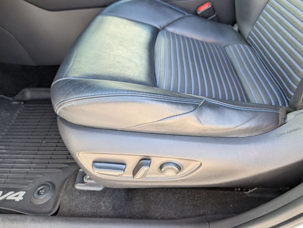 2019 Toyota RAV4 Hybrid XSE