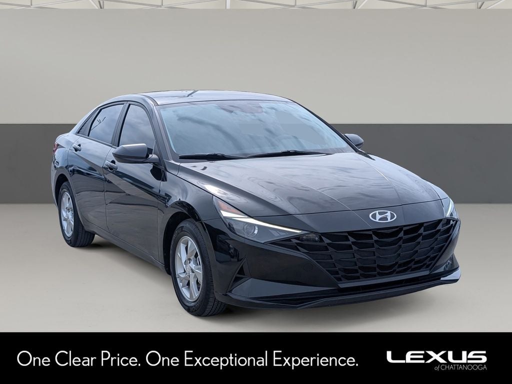 2023 Hyundai Elantra SE
