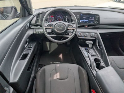 2023 Hyundai Elantra SE