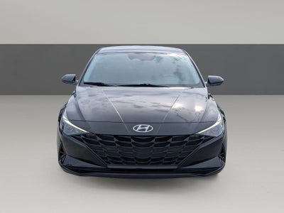 2023 Hyundai Elantra SE