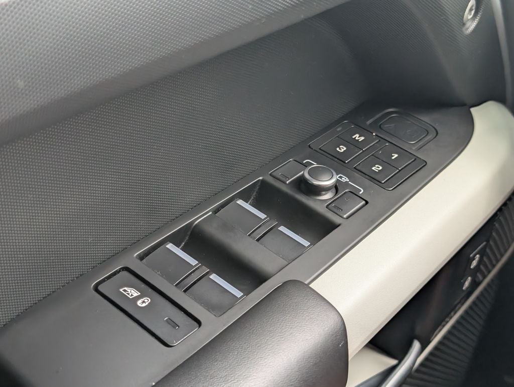 2022 Land Rover Defender 110 XS Edition