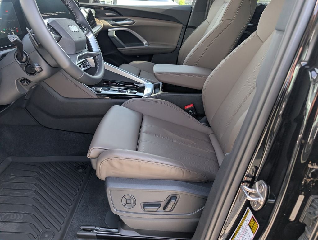 2025 Audi Q5 2.0T Premium Plus quattro