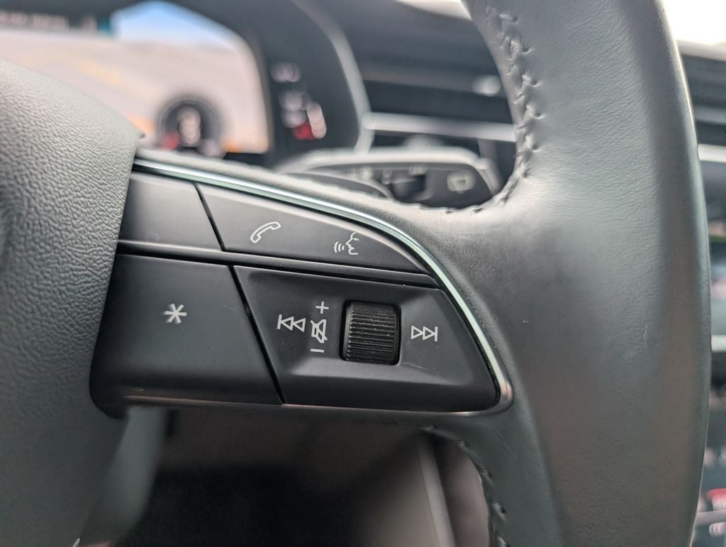 2020 Audi Q8 55 Prestige quattro