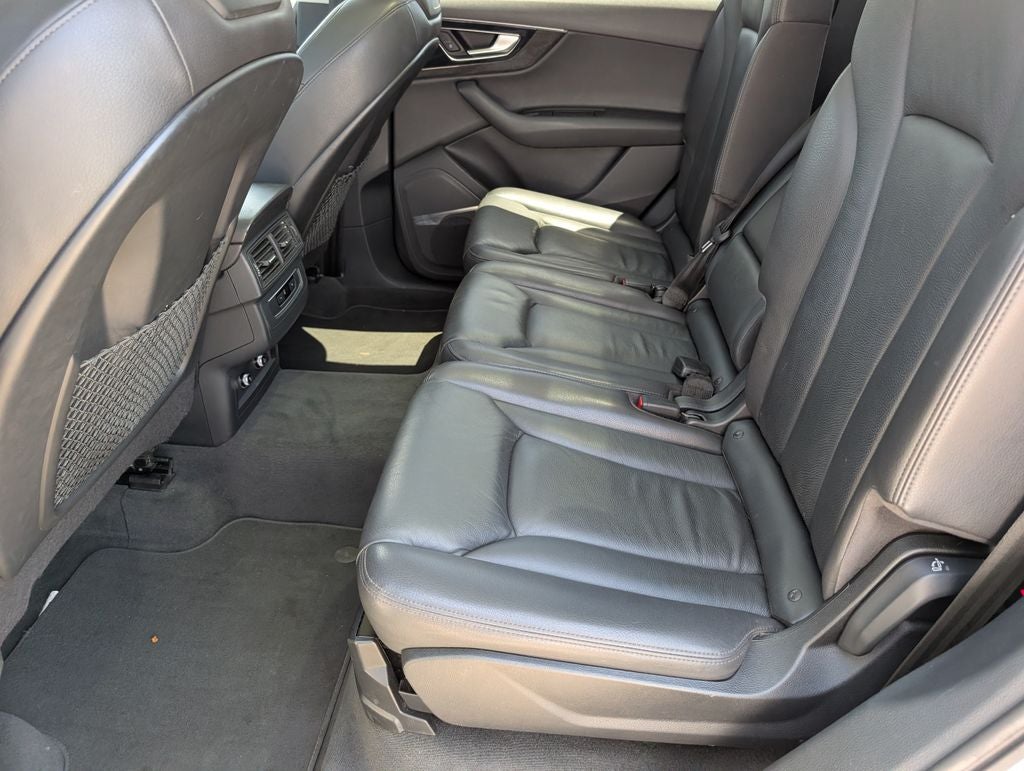 2019 Audi Q7 55 Premium Plus quattro