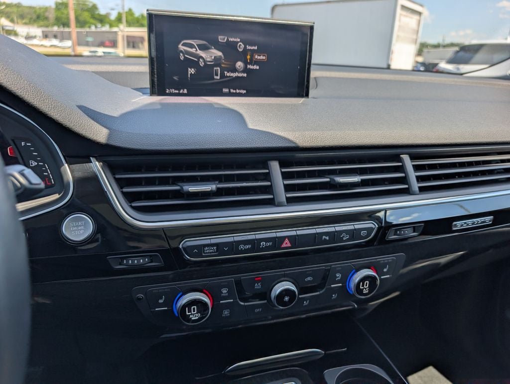 2019 Audi Q7 55 Premium Plus quattro