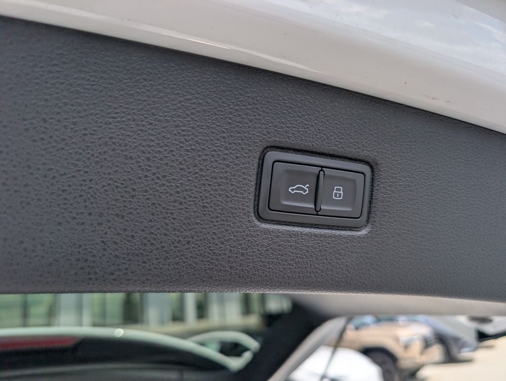 2023 Audi Q7 55 Prestige quattro