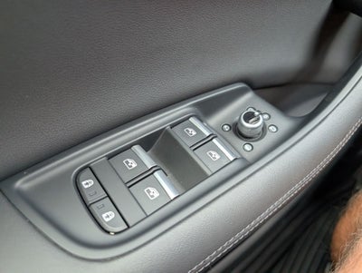 2023 Audi Q7 55 Prestige quattro