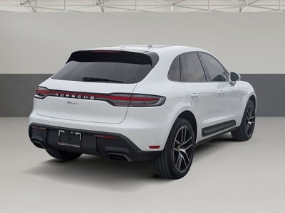 2022 Porsche Macan Base