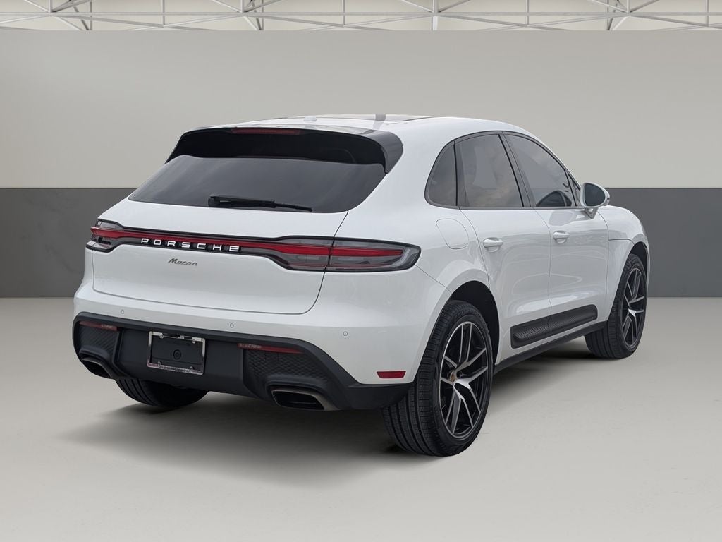 2022 Porsche Macan Base