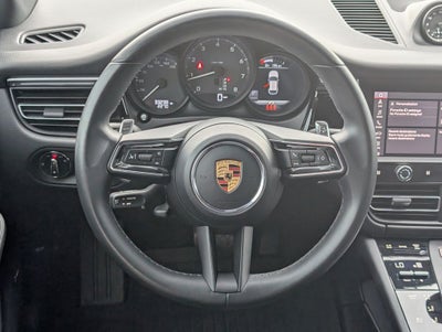 2022 Porsche Macan Base