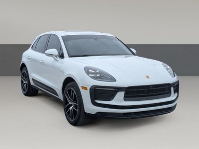 2022 Porsche Macan Base