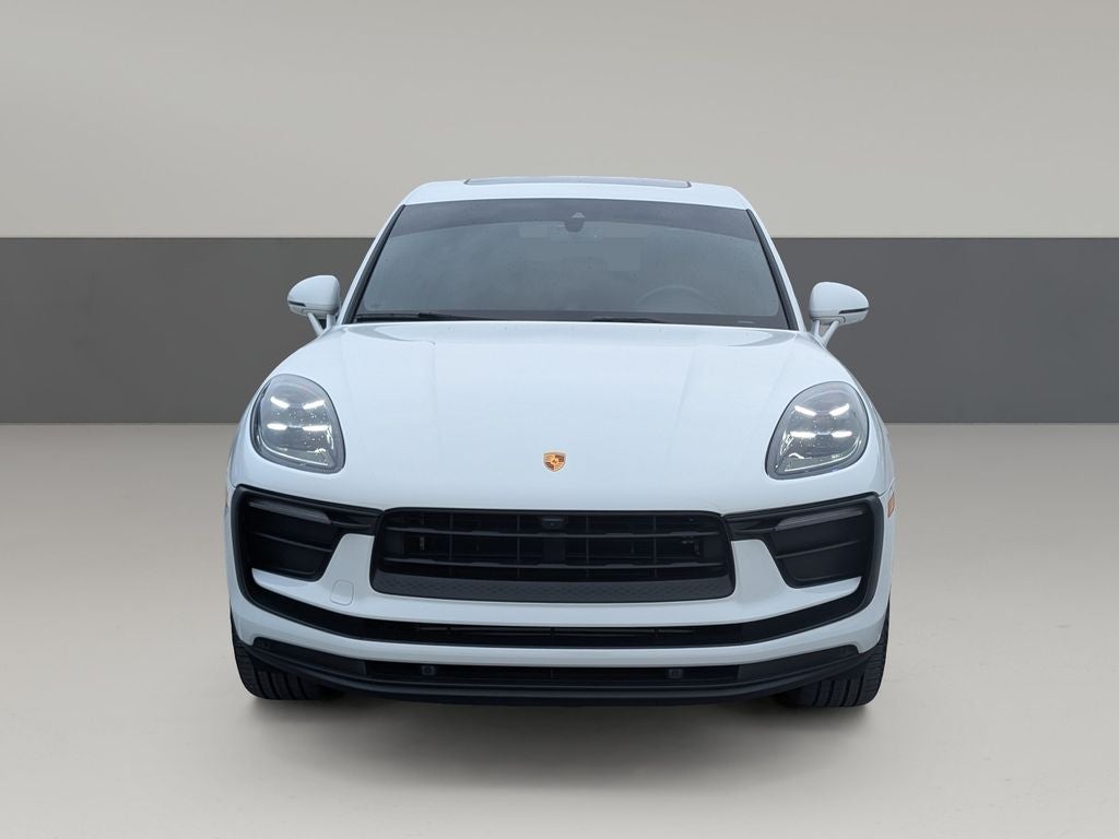 2022 Porsche Macan Base