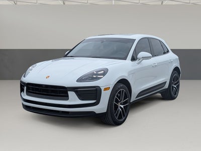2022 Porsche Macan Base
