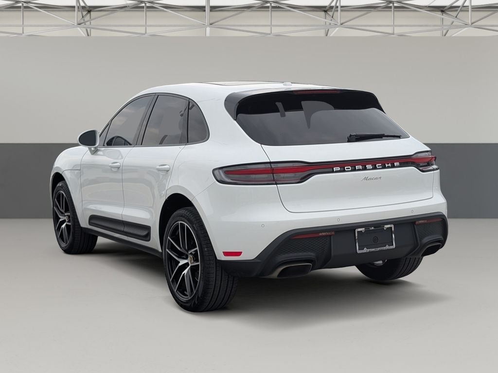 2022 Porsche Macan Base