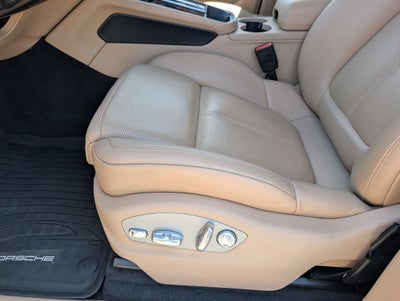 2024 Porsche Macan S