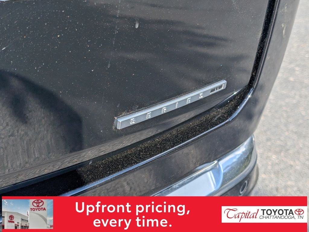 2022 Jeep Grand Wagoneer Series II