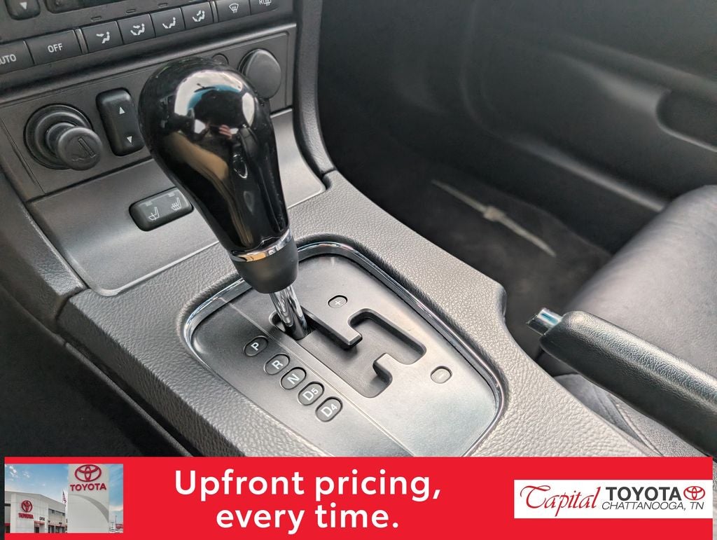 2004 Ford Thunderbird Base